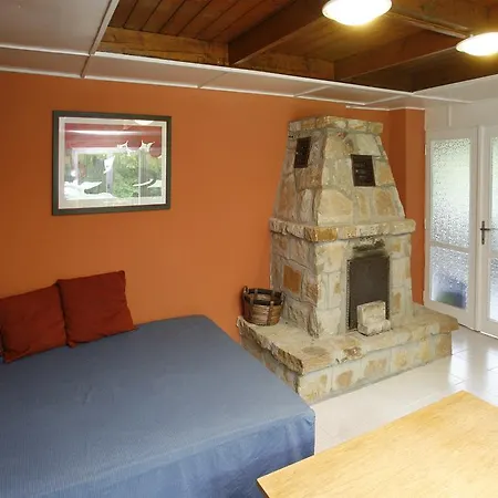 펜션 Harangvirag 36 Fahaz Kismaros